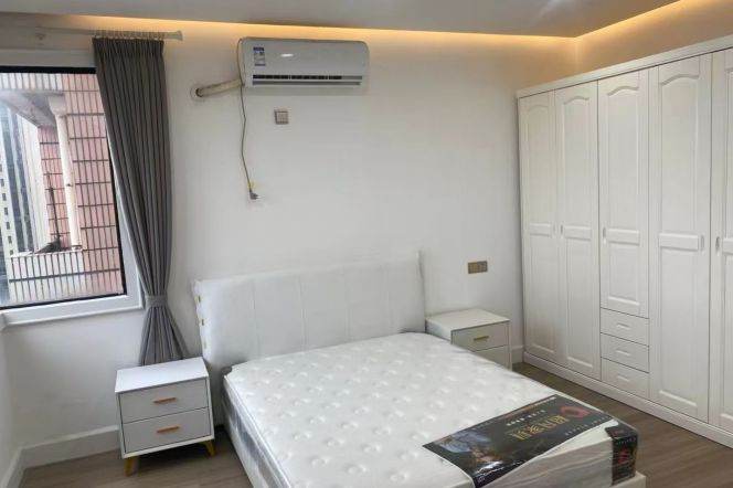 Elevator 3Brs/2Lrs/1Bt apt nr Jiaotong university,M10/11