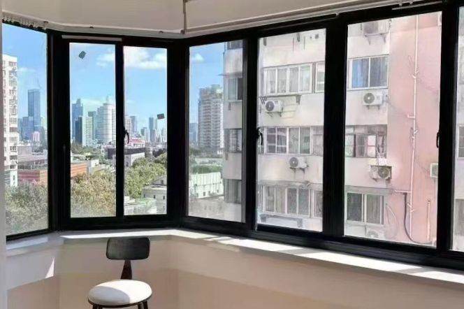 Elevator 1Bed Zero Distance to Metro@Hengshan Rd