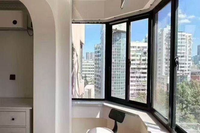 Elevator 1Bed Zero Distance to Metro@Hengshan Rd