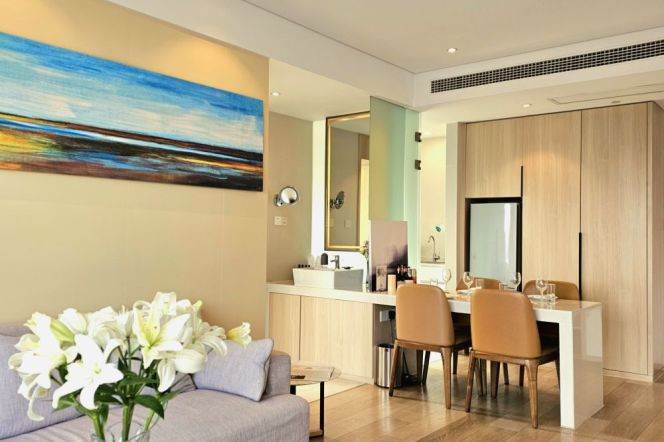 2 br service apt in Putuo District Near Changfeng Park Station(Line 15)