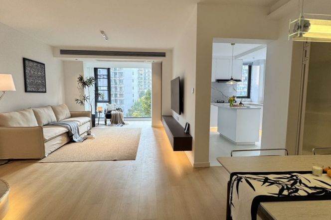 Spacious 2Br-2bathr 120Sqm+heating | Zhongshan Park Metro L2/3/4 | Good compound