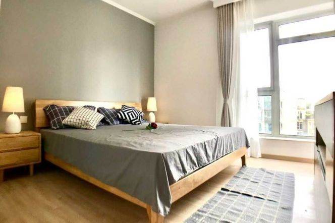 Modern 3BR 2BA Apt in The Waterfront/Zhenping Rd Station, only 17k