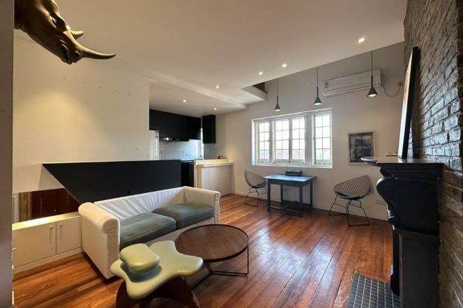 Charming 2Brs/1Lr/2Bts apt nr West nanjing rd,M2/12/13