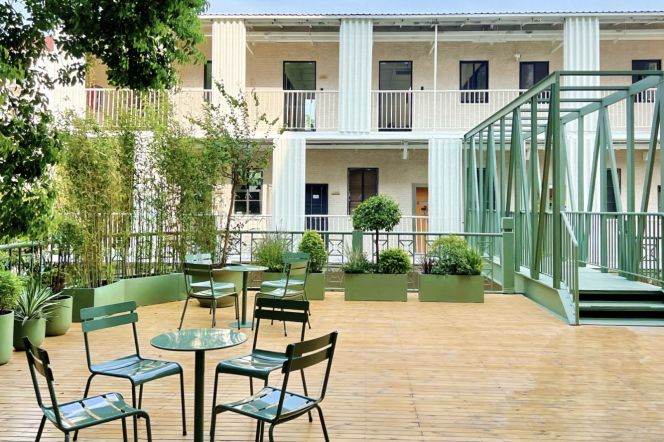 Creative Park office w/ High Ceilling near Shanghai Swimming Center M11