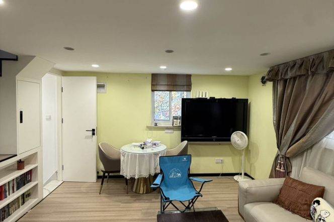 Lovely new deco one bedroom duplex near IAPM