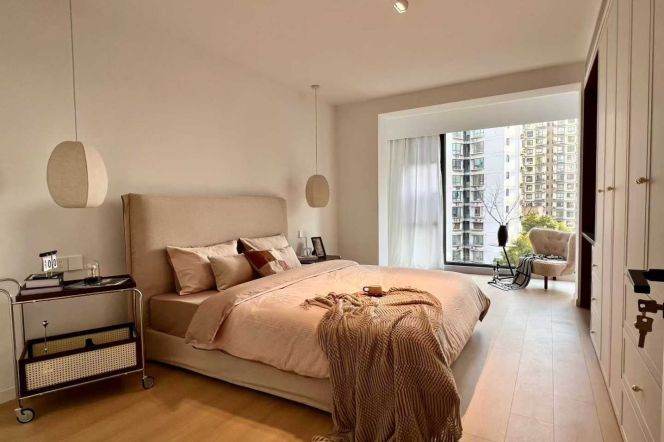 Spacious 2BR 2baths/nice compound/floor heating,Loushanguan rd@L15/2