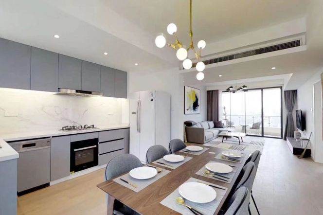 Morden 3brs with floor heating and balcony in in central downtown