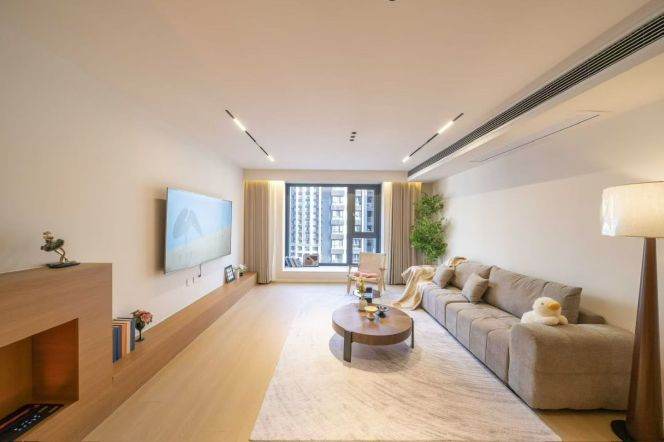 1+1BR 2BTH w/ Balcony nr HanZhong Road M1/12/13