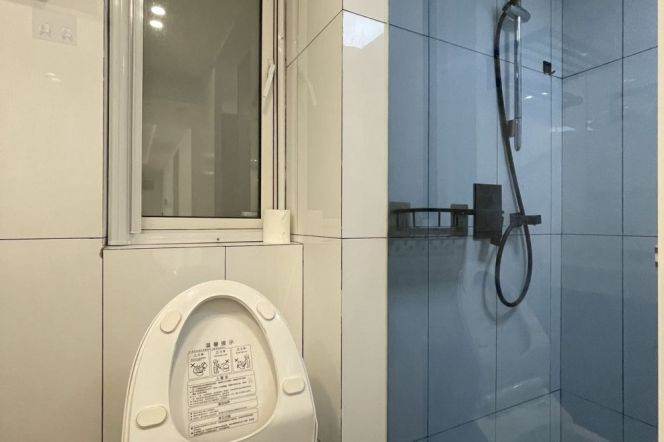 Good View+Fabulous&Spacious 3Bdrs 2Baths+Open Balconies+L7 Chang Ping Rd+Great Layout