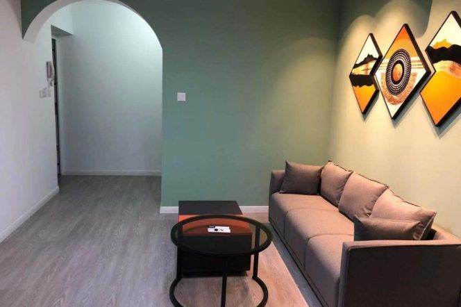 9k Clean 2Br Nr Changping Rd.line7 can be short term 