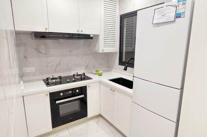 9.5k Cozy 1Br with floor heating Nr Wuding Rd.line14