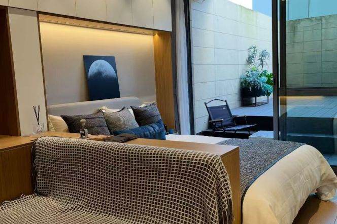 1Studio with large terrace near line 10,Fu'dan,Tong'ji and SUFE can long and short term lease