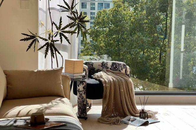 Spacious 2BR 2baths/nice compound/floor heating,Loushanguan rd@L15/2