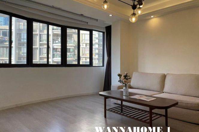 Spacious&Modern&Bright 3Bdrs 2Baths Apt+L2/11 Jiang Su Rd+Large Closet+Open Balcony