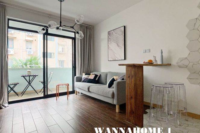 Bright&Spacious 1Bdr 1Bath Apt+L2/3/4Zhongshan Park+Open Balcony+3F Walk Up