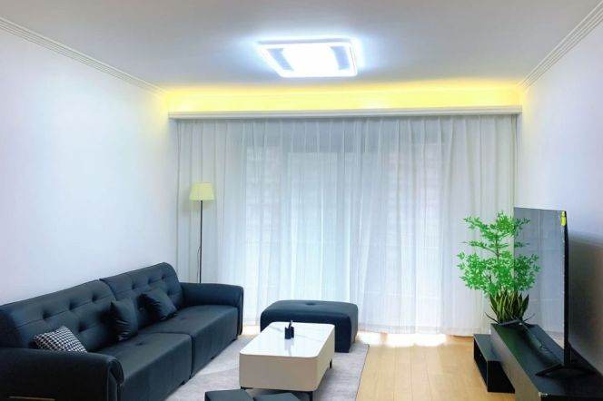 18.5k Comfort 3Br 2Bathr with River view  and Gym Nr Zhenping Rd.line3/4/7