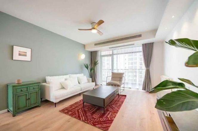 3 Brs, 1 Bath with Open Balcony, 130 sqm @ Zhongtan rd Station L3&4