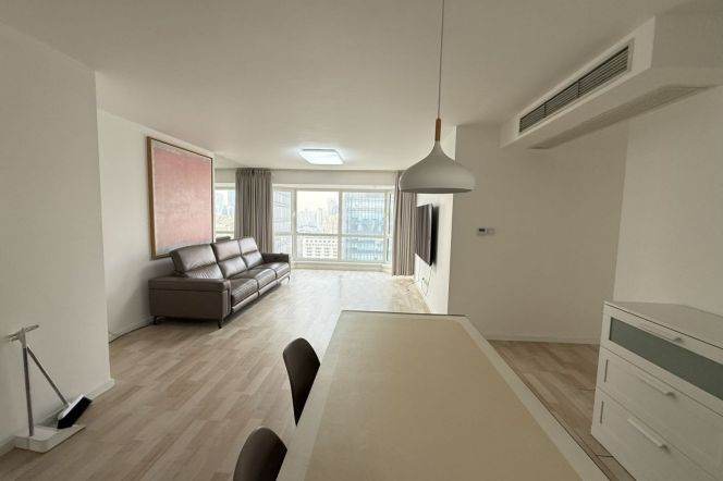 South Shanxi Rd Station Elevator 3Br/2Bath Line1/10/12 Iapm