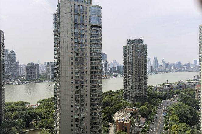 modern 4brs floor heating open balcony nice river view beside Huang pu river Lujiazui