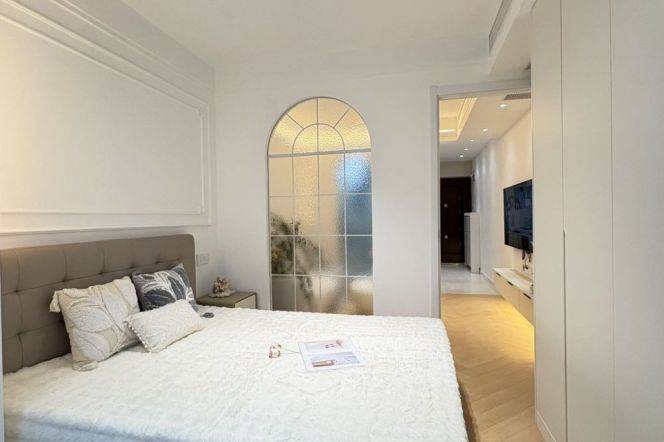 Newly Renovated 1Br/2Lr/1Bt+Lovely Yard Close to L3/4/10 Hongqiao Rd Station 