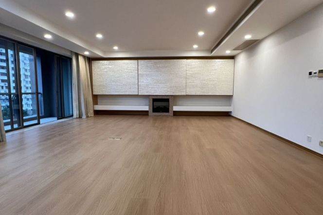 4+1BR 3BTH w/ Balcony nr JiangSu RD M2/11