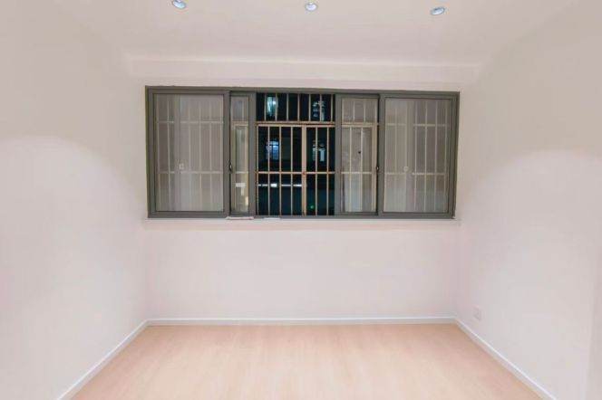 brand new 2brs Nr caobao road M1/12