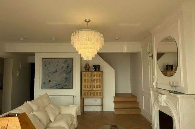 2 Brs, 2 Baths, 130 sqm, Newly Renovated @ Wuning rd station L13