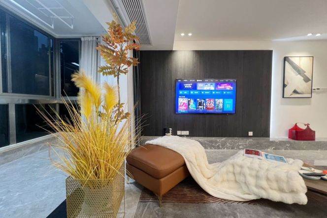 3 Brs, 2 Baths with Terrace, 140 sqm @ Wuning rd Station L13