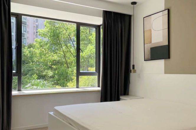 Large Terrace+Bright&Modern&Spacious 3Bdrs 2Baths Apt+L7 Chang Ping Rd+Nice View