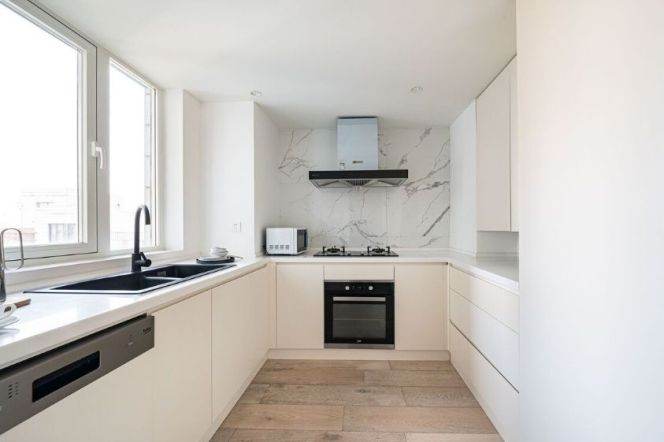 Morden 2brs with floor heating and balcony  belong to central Xintiandi