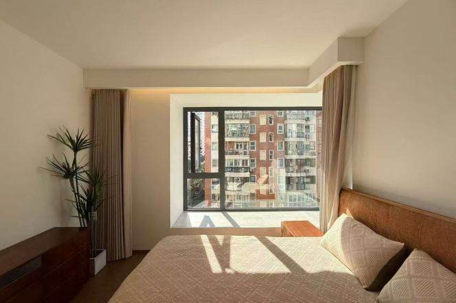 L 7, 13 ,14 Changshou Rd Metro Station, Fully Automated Voice Intelligent 3-bedroom Apartment