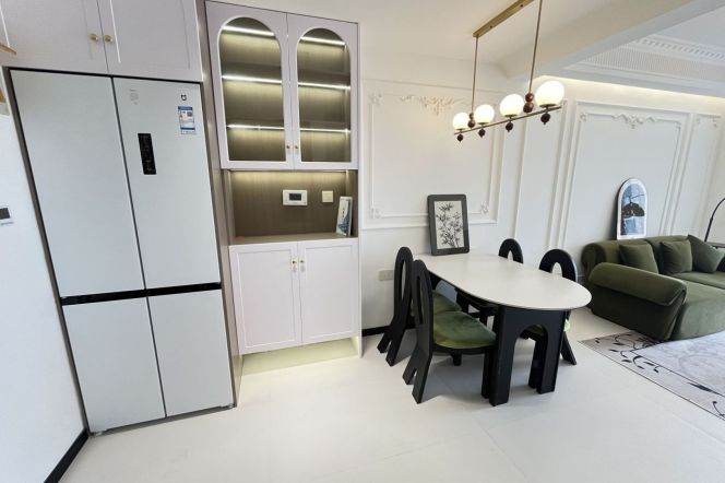 Cozy 1br apt,modern style, CA,floor heating,Gubei Area,L15