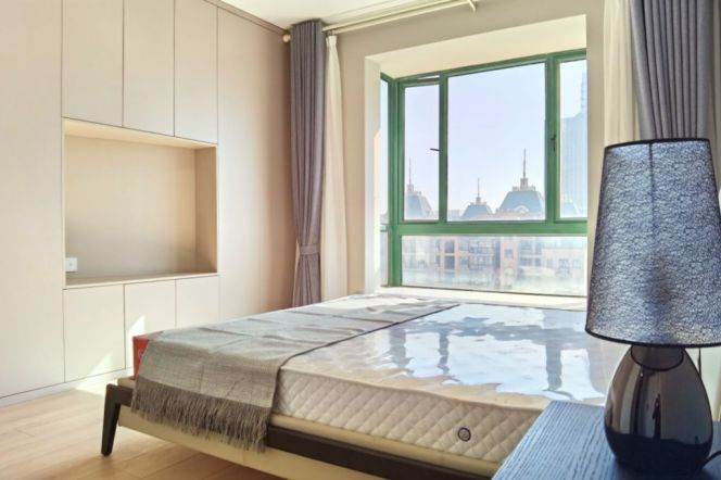 Sunlit 3BR 2BA High-Floor Residence nr Century Avenue Station