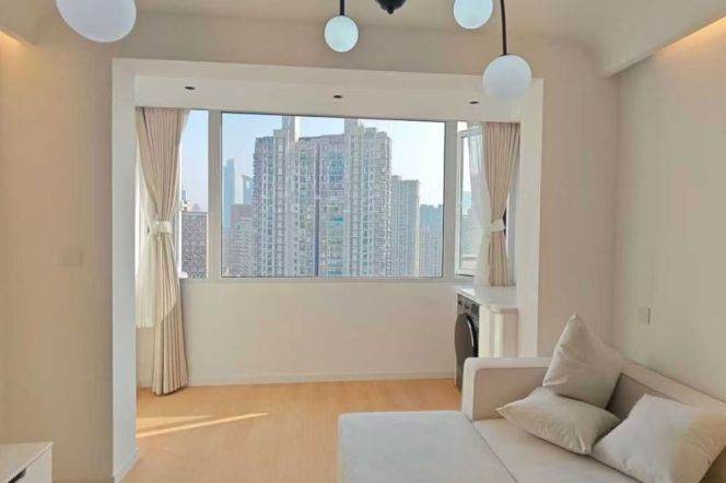 Elevator apartment with underfloor heating,, good lighting, L 7  Changping Rd Station 