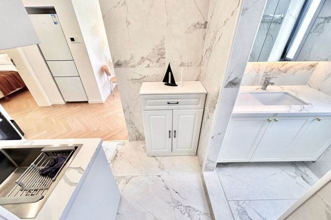 Excellent one bedroom  Apt+floor heating+oven@Jiaotong University