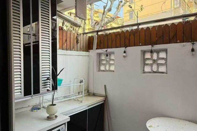  Good value 1br with yard at Changning only   6.8k    M10/11