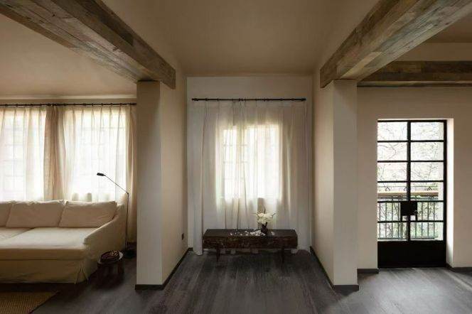 Wu Kang Rd / Wuyuan Rd, old mansion, private terrace + outdoor balcony, large open space