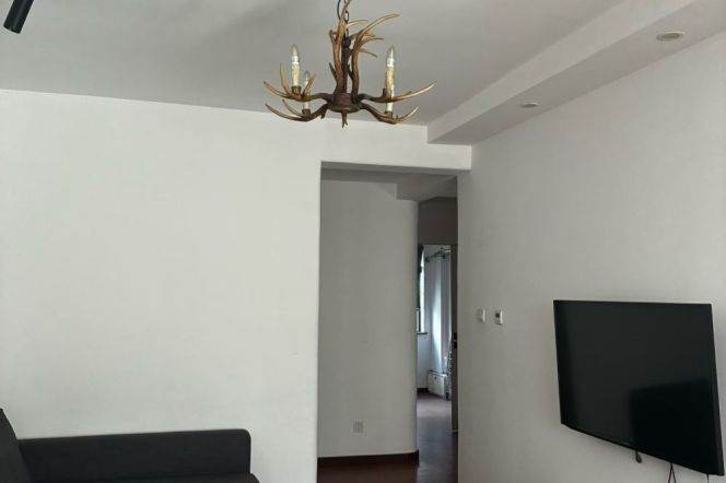 Nice Garden house 2br/1bt in Jiaozhou Road