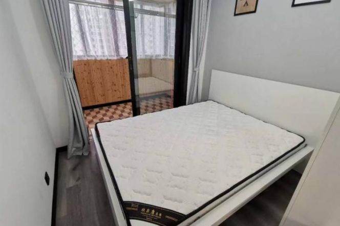 Renovated 2bedrooms Apt +floor Heating+Oven@Changping Rd