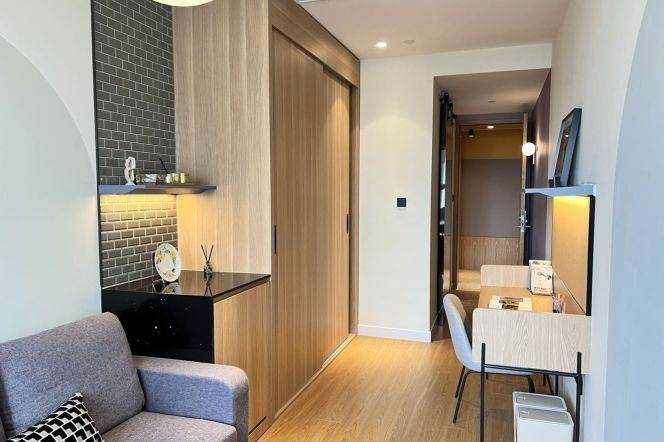 serviced apt nr line 8 nr Fu'dan, Tong'ji ,SUFE and USST for long&short rental