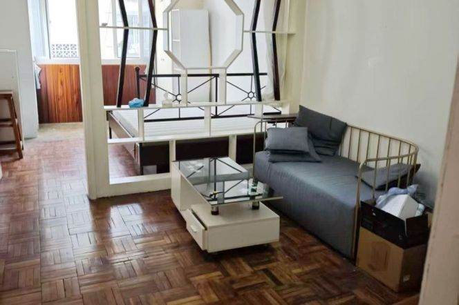Simple and beautiful One Bedroom apt near iapm  