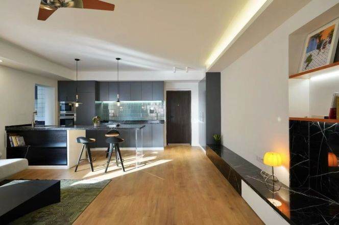 Nice 3br/2bt high-rise Flat with open Balcony