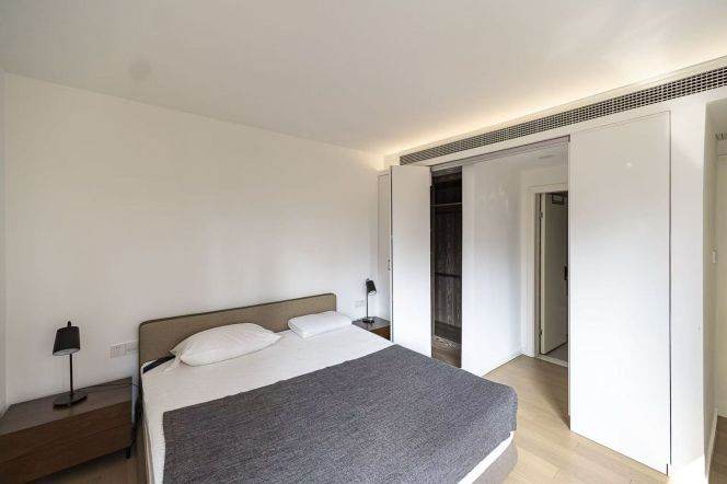 Floor heating 3BR APT Balcony Zhenning Rd 26k