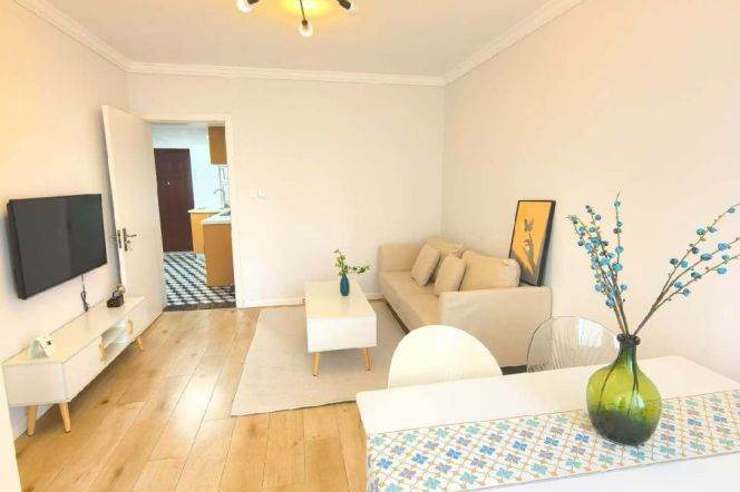 Elevator building 1br 1lr Nr L2/11 jiangsu rd sta