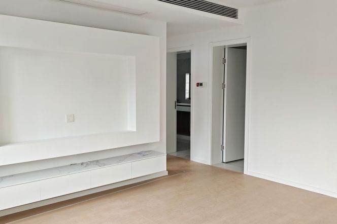 10k Brand new 2Br with big balcony Nr Wuding Rd.line14 can be short term