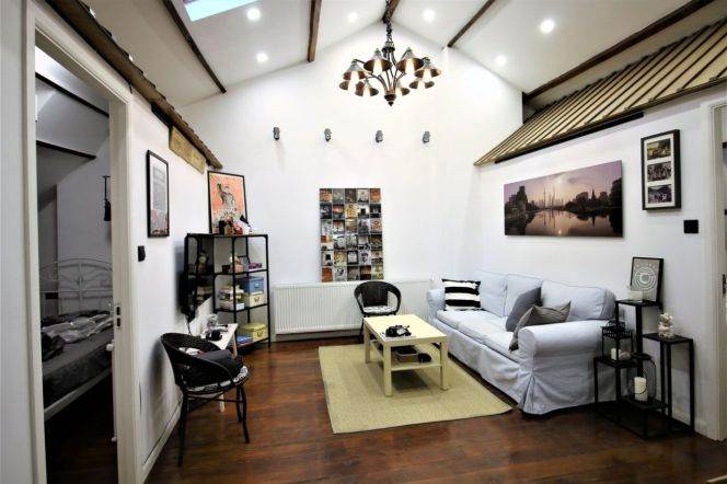 2Br Lane house w. Terrace &Heating @Iapm