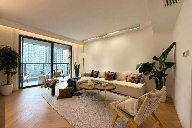 Hanzhong Rd metro/Shanghai Natural History metro/3br2bt/central AC/floor heat
