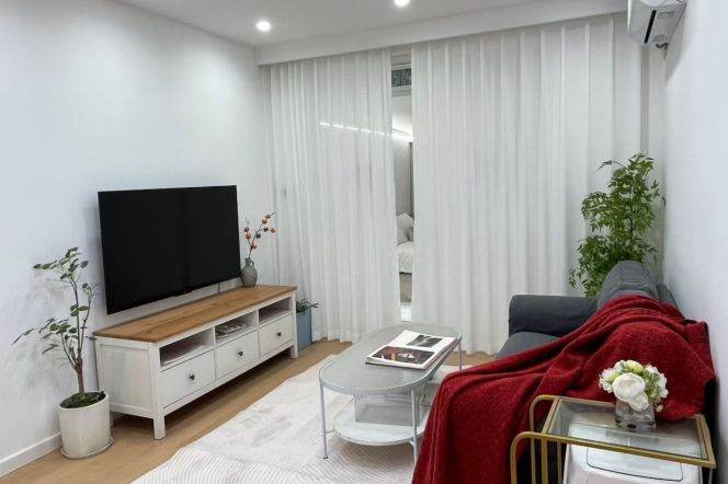Brand-new Cozy 1Br/1Lr/1Bt with Floor Heating@L10/11 Jiaotong University Station 