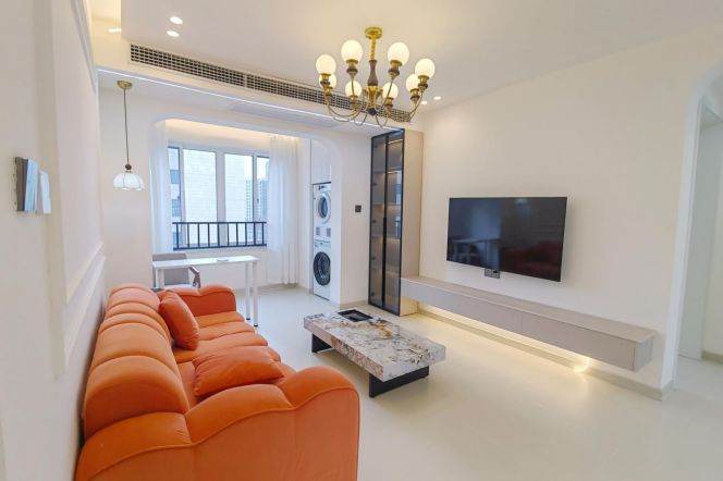 Good price 3 br near NYU Shanghai, easy to L 8 LingZhaoXinCun St.