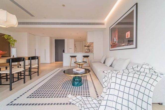 modern big 2brs floor heating modern furniture in Xintiandi line 1,10,13,14 